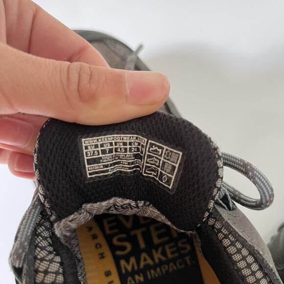 KEEN Targhee II Waterproof Hiking Shoes Womens Size 7 Brown Gray Leather Trail - Picture 9 of 10